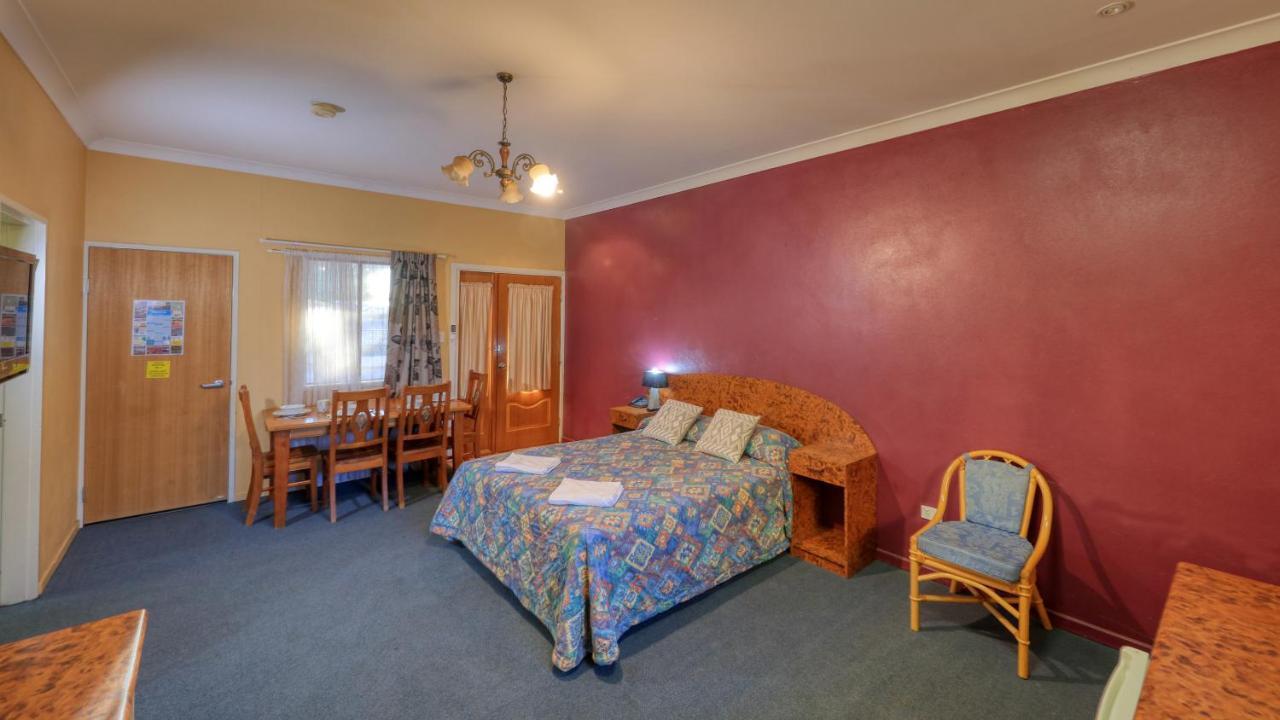 Townview Motel Mount Isa Εξωτερικό φωτογραφία