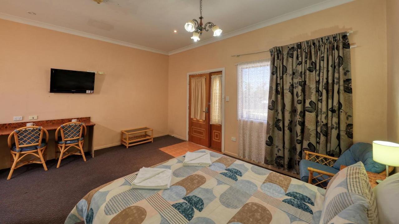 Townview Motel Mount Isa Εξωτερικό φωτογραφία