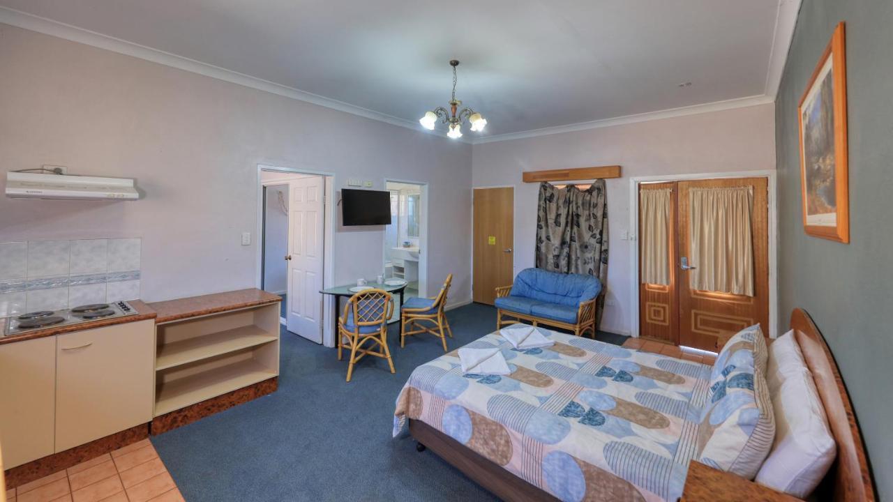 Townview Motel Mount Isa Εξωτερικό φωτογραφία